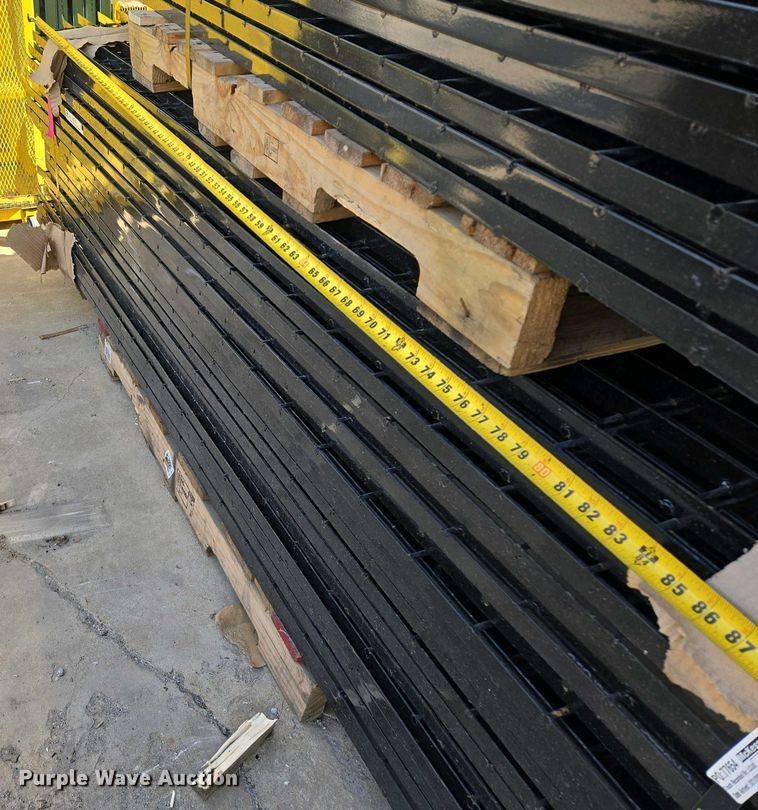 image for item EM7045 (155) pieces of bar grating