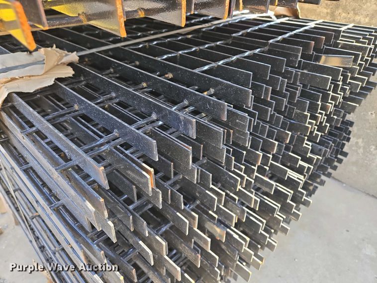 image for item EM7045 (155) pieces of bar grating