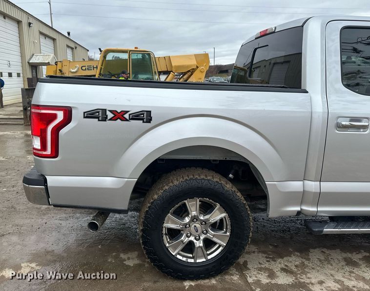 image for item EN3010 2017 Ford  F150 SuperCrew pickup truck