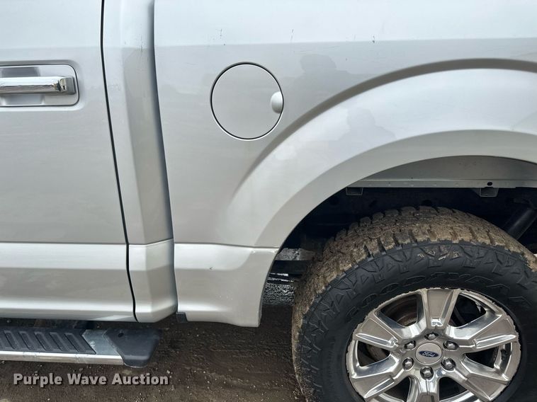 image for item EN3010 2017 Ford  F150 SuperCrew pickup truck