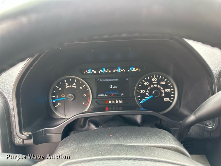 image for item EN3010 2017 Ford  F150 SuperCrew pickup truck