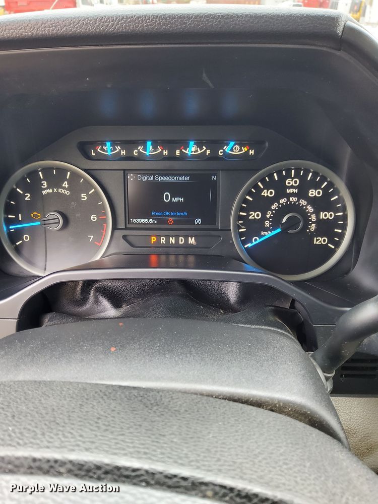 image for item EN3010 2017 Ford  F150 SuperCrew pickup truck