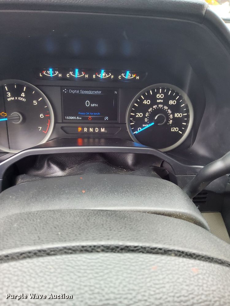 image for item EN3010 2017 Ford  F150 SuperCrew pickup truck