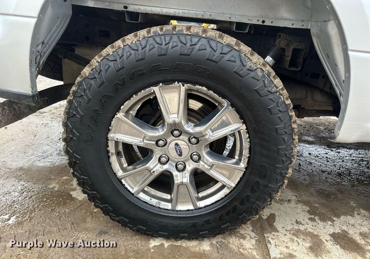 image for item EN3010 2017 Ford  F150 SuperCrew pickup truck