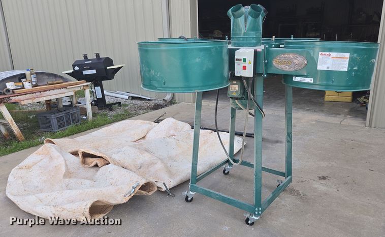 image for item EN3591 Grizzly G0673 dust collector