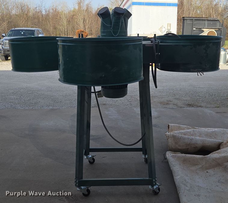 image for item EN3591 Grizzly G0673 dust collector