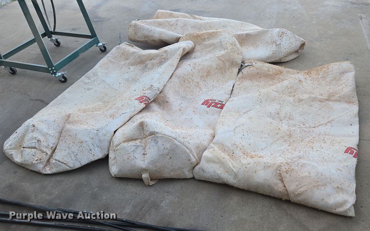 image for item EN3591 Grizzly G0673 dust collector