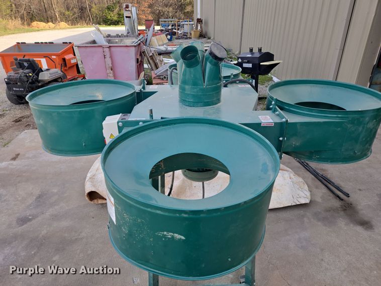 image for item EN3591 Grizzly G0673 dust collector