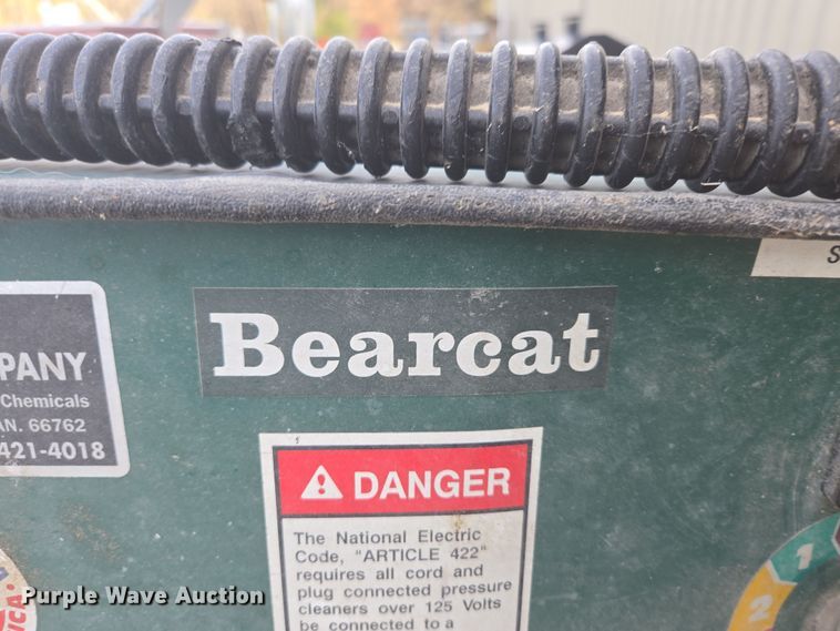 image for item EN3592 HY-FLO Bearcat pressure washer