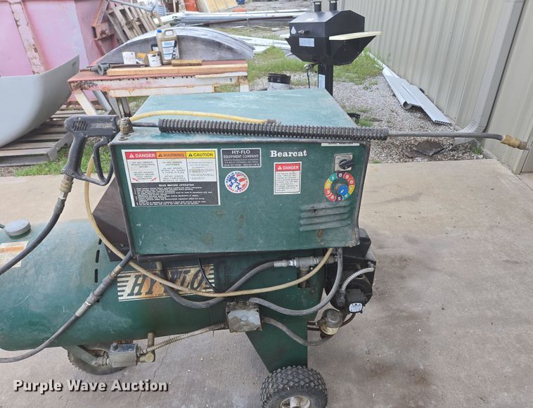 image for item EN3592 HY-FLO Bearcat pressure washer