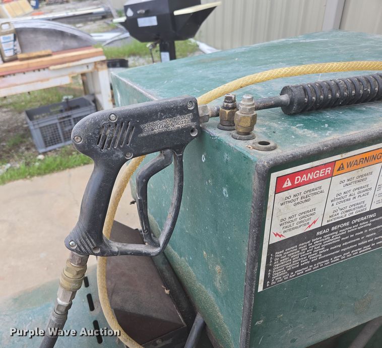 image for item EN3592 HY-FLO Bearcat pressure washer