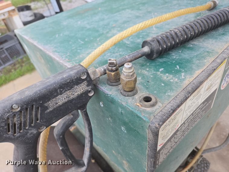 image for item EN3592 HY-FLO Bearcat pressure washer