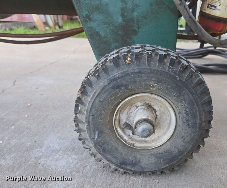 image for item EN3592 HY-FLO Bearcat pressure washer