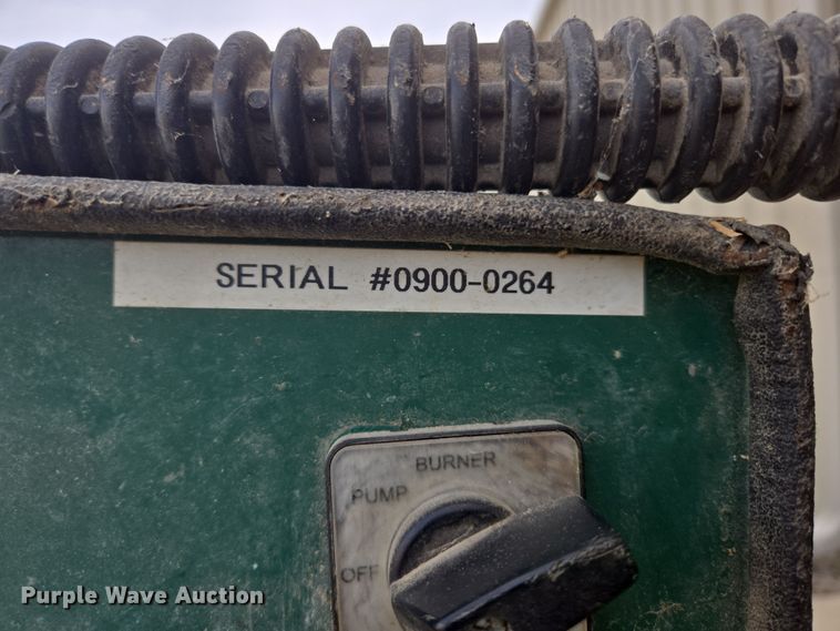 image for item EN3592 HY-FLO Bearcat pressure washer