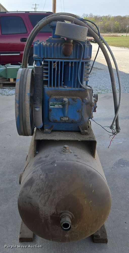 image for item EN3594 Quincy 325 15 air compressor