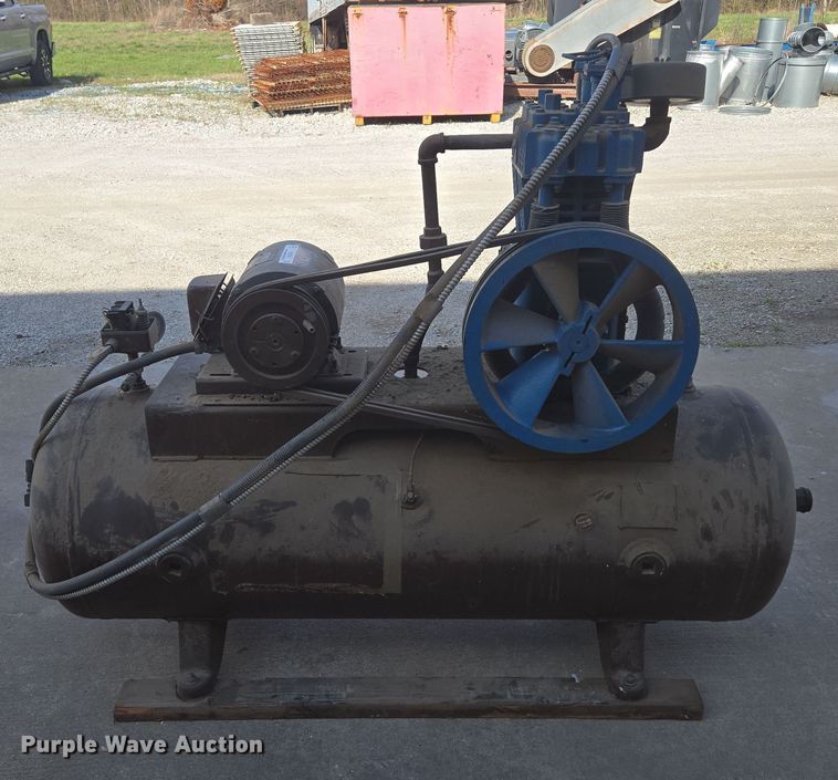 image for item EN3594 Quincy 325 15 air compressor