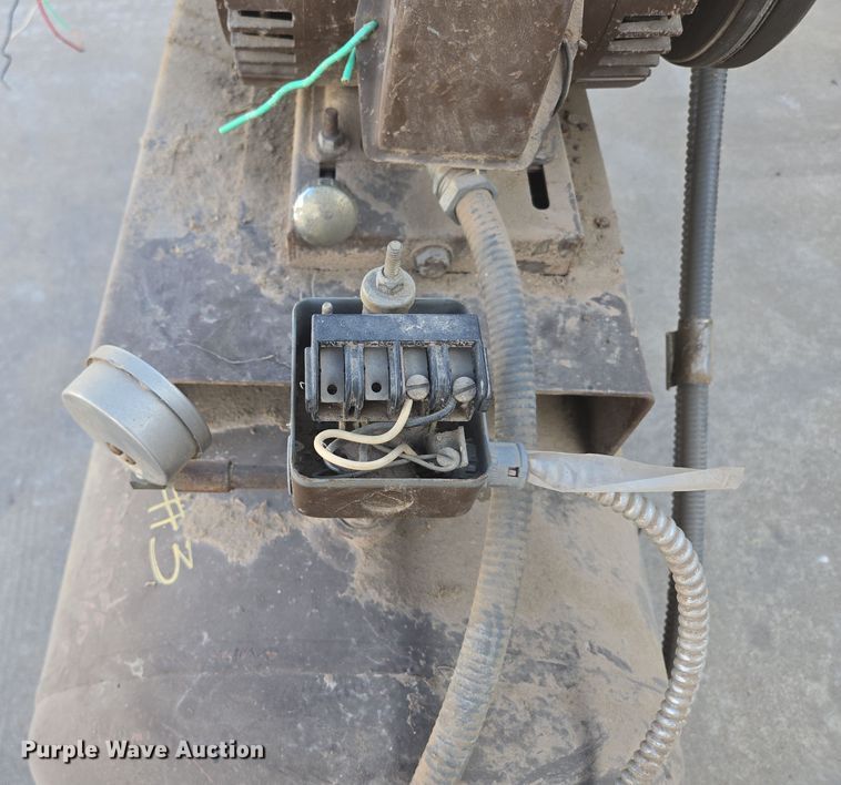 image for item EN3594 Quincy 325 15 air compressor