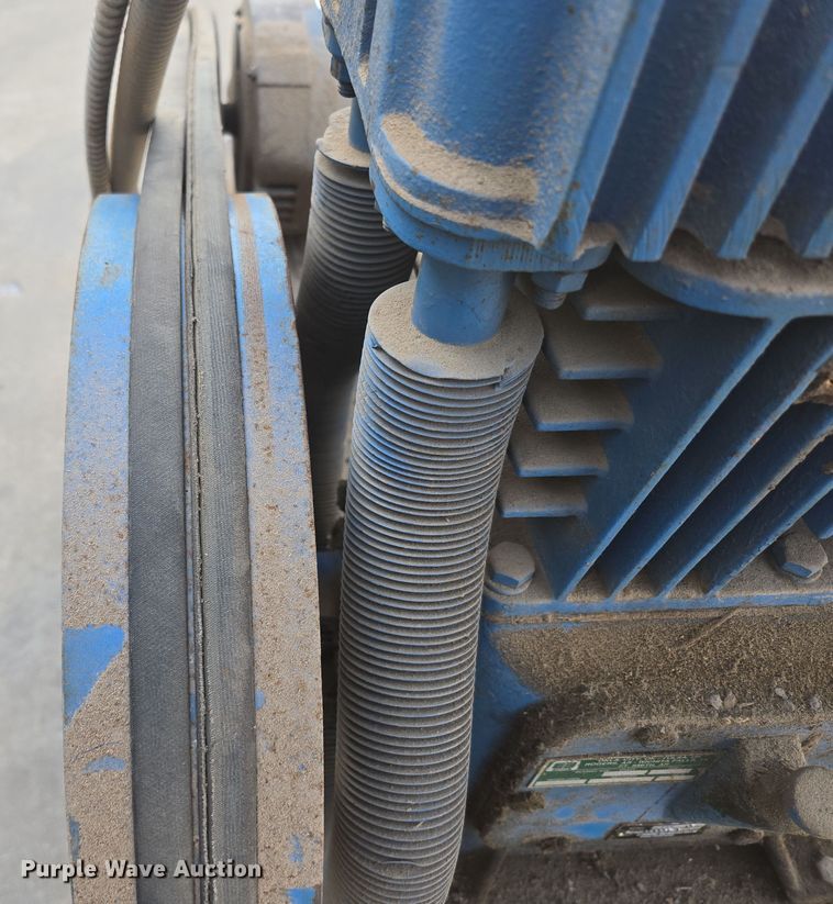 image for item EN3594 Quincy 325 15 air compressor