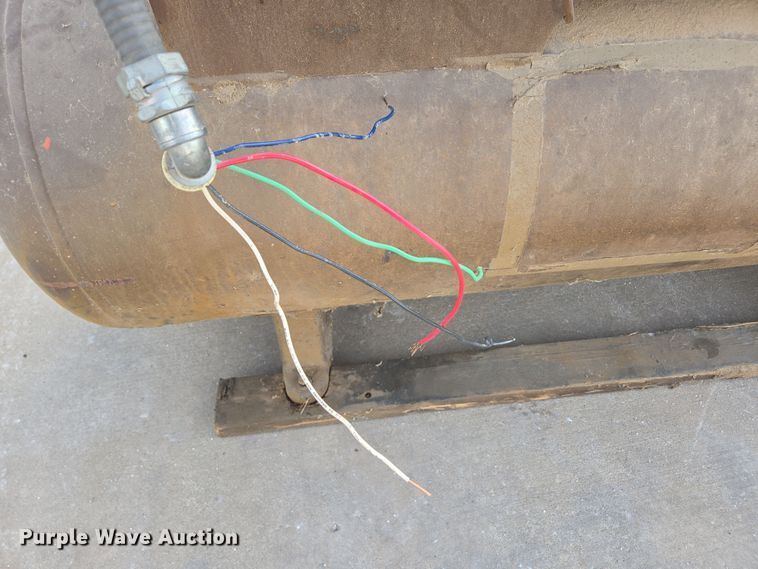 image for item EN3594 Quincy 325 15 air compressor