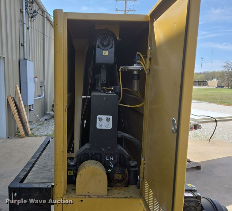 image for item EN3597 Powermatic WB-37 belt sander