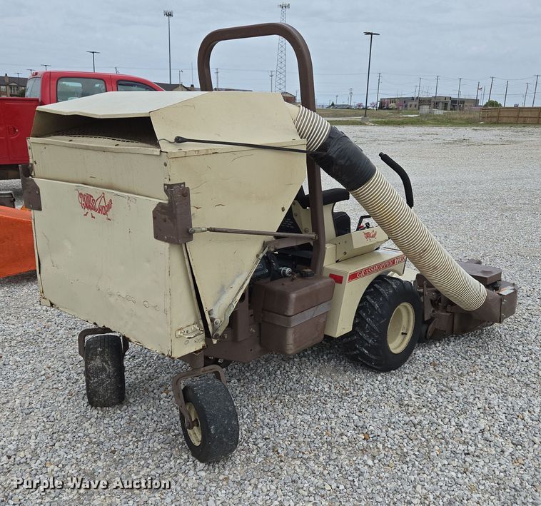 image for item EN3599 2007 Grasshopper 723K H2 ZTR lawn mower