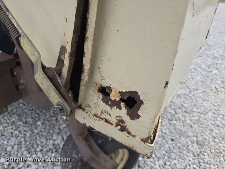 image for item EN3599 2007 Grasshopper 723K H2 ZTR lawn mower