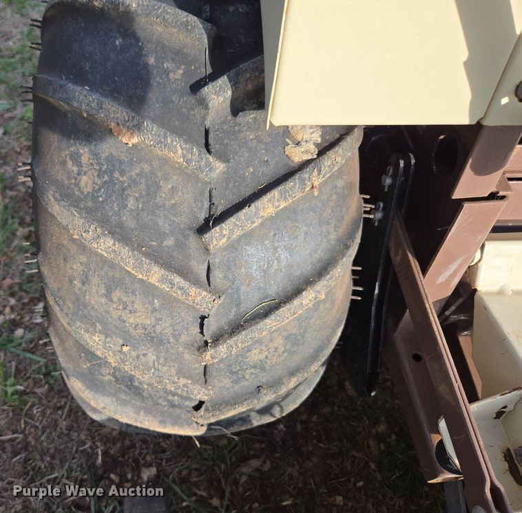 image for item EN3606 Grasshopper 618 ZTR lawn mower