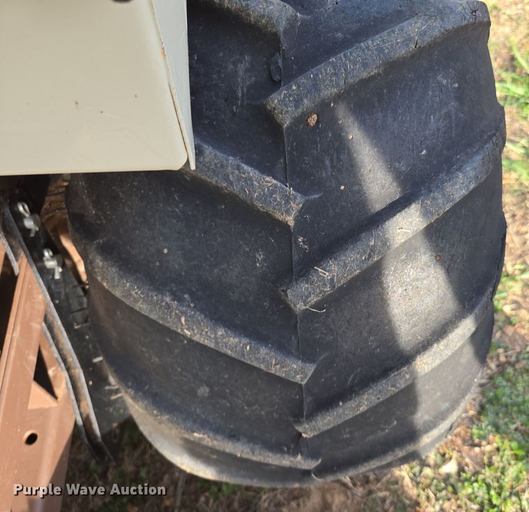 image for item EN3606 Grasshopper 618 ZTR lawn mower