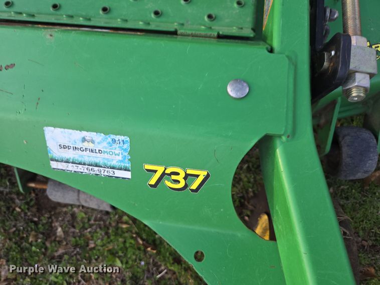 image for item EN3610 John Deere 737 ZTR lawn mower