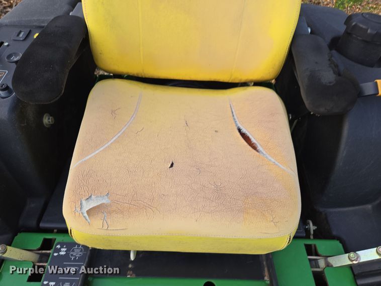 image for item EN3610 John Deere 737 ZTR lawn mower