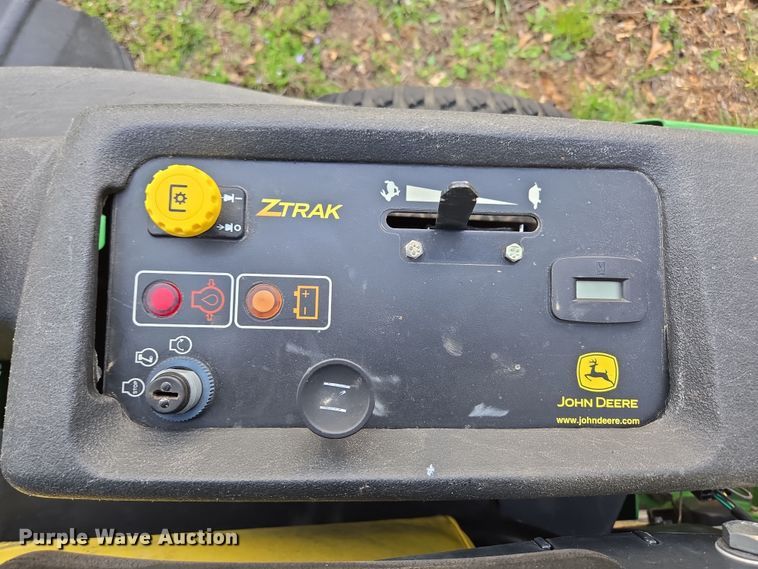 image for item EN3610 John Deere 737 ZTR lawn mower