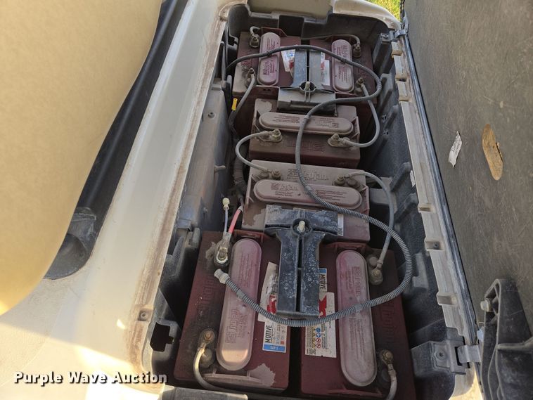 image for item EN8778 2018 Club Car Precedent i2 Electric ERIC golf cart