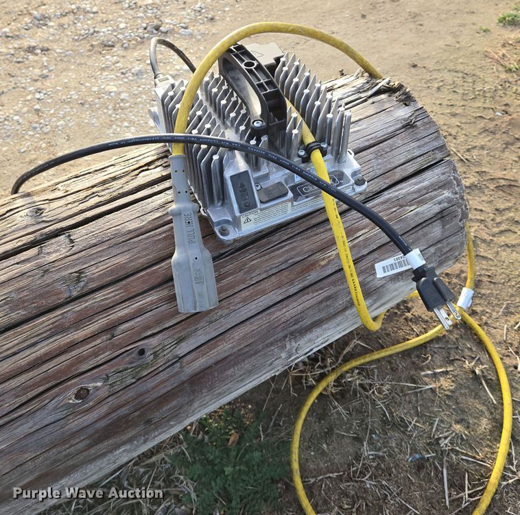 image for item EN8778 2018 Club Car Precedent i2 Electric ERIC golf cart