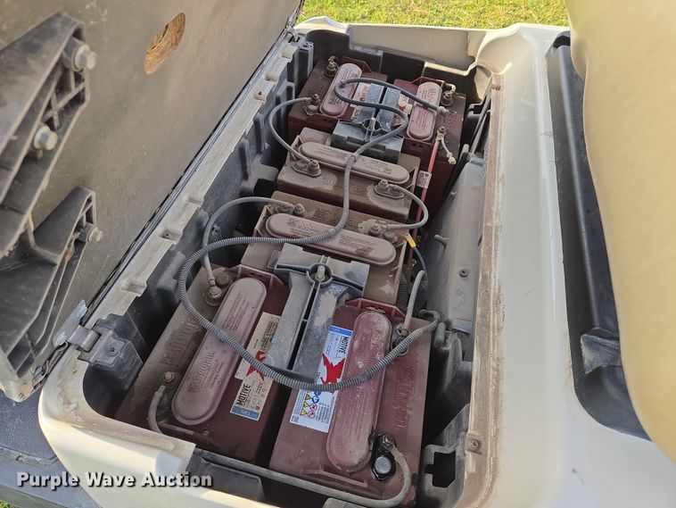 image for item EN8779 2018 Club Car Precedent i2 Electric ERIC golf cart