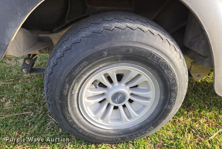 image for item EN8779 2018 Club Car Precedent i2 Electric ERIC golf cart