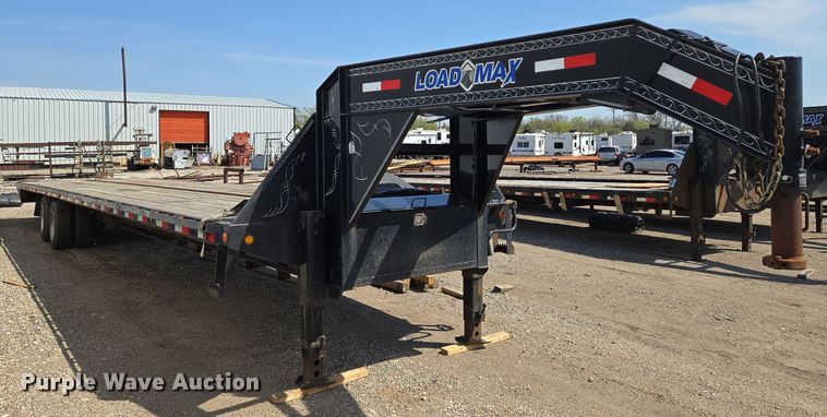 image for item EN8893 2018 Load Trail equipment trailer
