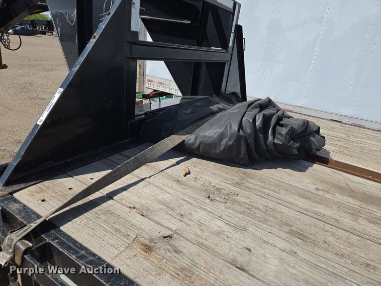 image for item EN8893 2018 Load Trail equipment trailer