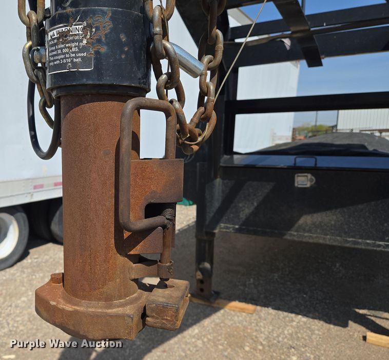 image for item EN8893 2018 Load Trail equipment trailer