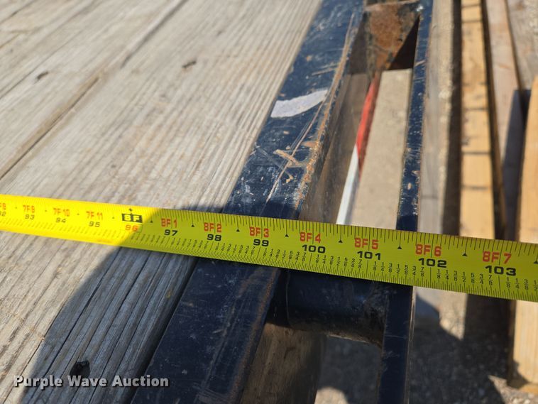 image for item EN8893 2018 Load Trail equipment trailer