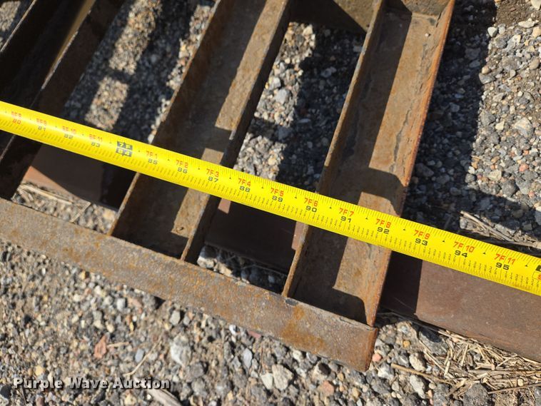 image for item EN8893 2018 Load Trail equipment trailer