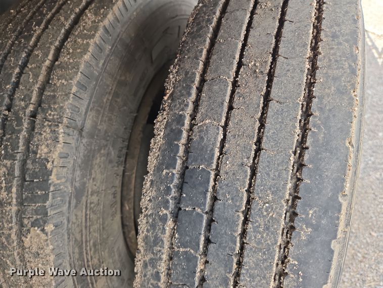 image for item EN8893 2018 Load Trail equipment trailer