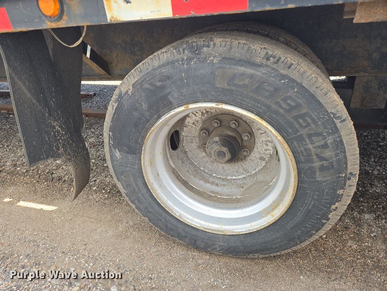 image for item EN8893 2018 Load Trail equipment trailer