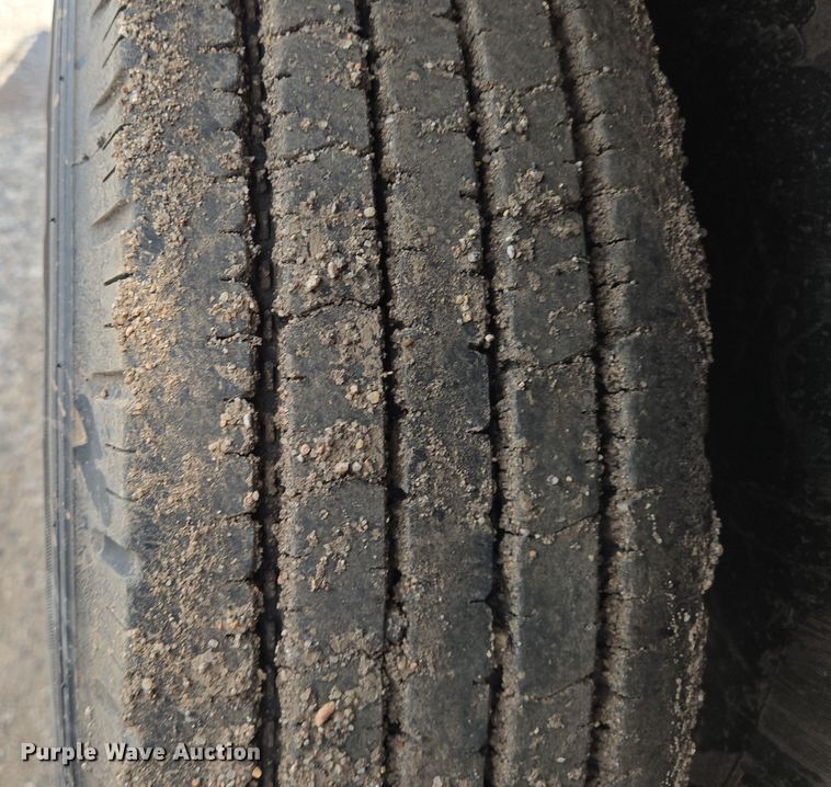 image for item EN8893 2018 Load Trail equipment trailer