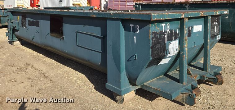 image for item EN8895 Roll off container