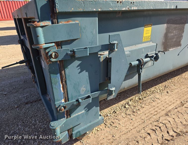 image for item EN8895 Roll off container