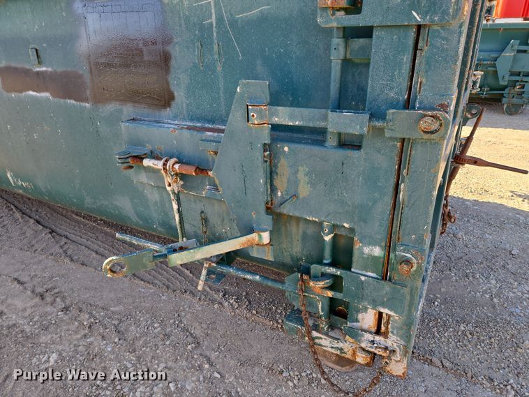 image for item EN8896 Roll off container