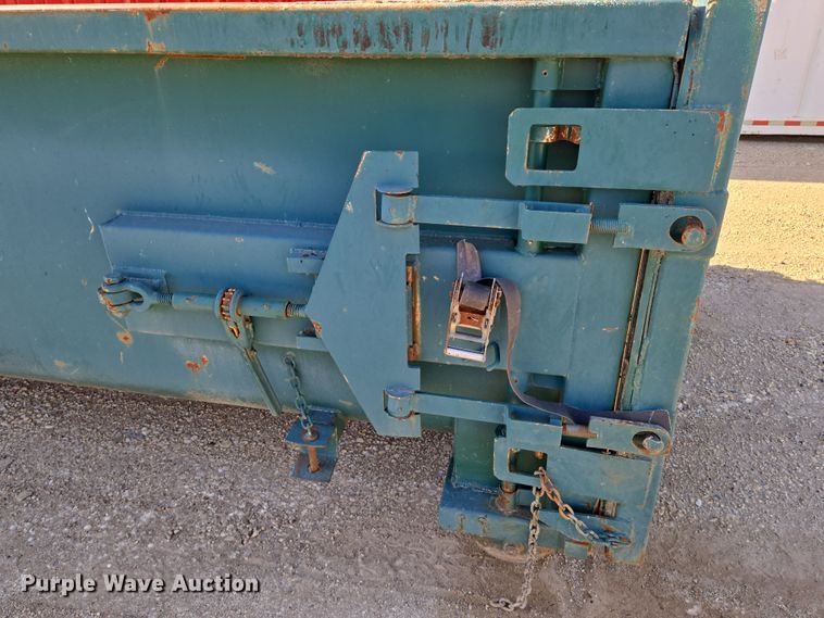 image for item EN8898 Roll off container