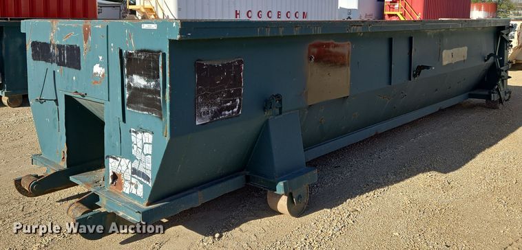 image for item EN8899 Roll off container