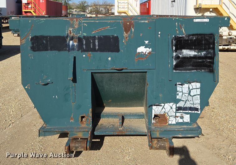 image for item EN8899 Roll off container