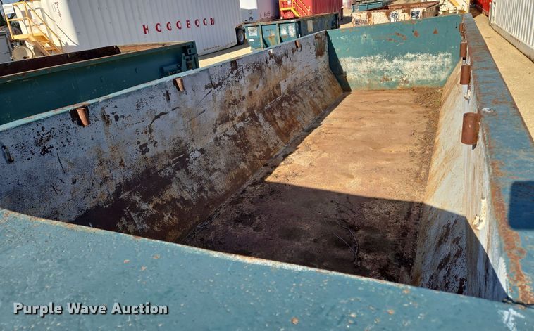 image for item EN8899 Roll off container